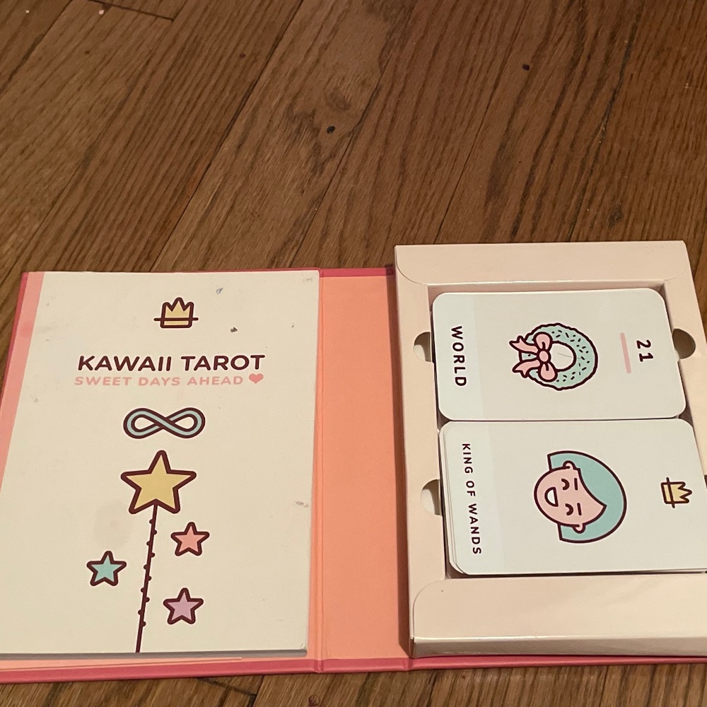 Kawaii Tarot Cards and Guide Book